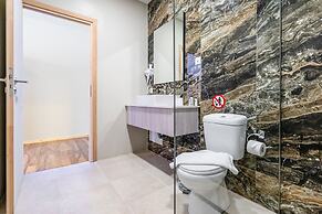 Bamboo Suites Adults Only