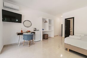 Bamboo Suites Adults Only