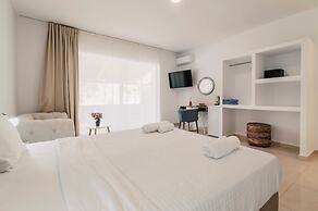 Bamboo Suites Adults Only