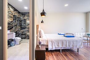 Bamboo Suites Adults Only