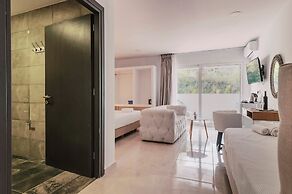 Bamboo Suites Adults Only