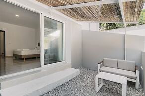 Bamboo Suites Adults Only