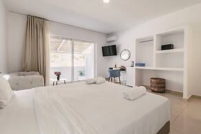 Bamboo Suites Adults Only
