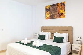 Bamboo Suites Adults Only