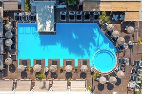 Bamboo Suites Adults Only