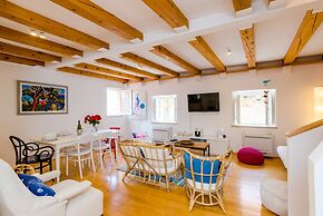 Apartment Domino 18