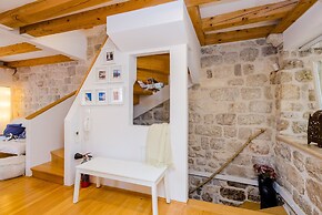 Apartment Domino 18