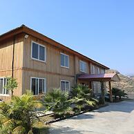 Le ROI Floating Huts & Eco Rooms