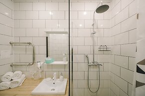 Abri Luxe Sky City