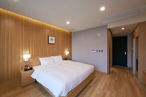 CS Hotel