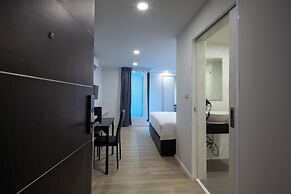 The Rizin Hotel Phratumnak