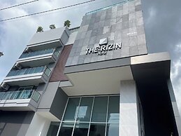 The Rizin Hotel Phratumnak