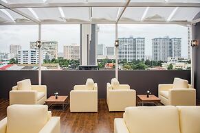 The Rizin Hotel Phratumnak