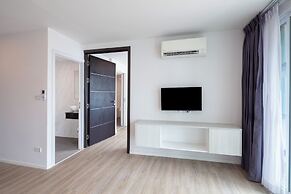 The Rizin Hotel Phratumnak