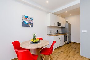 Apartment Moon River