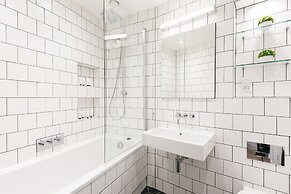 Urban Chic - Shaftesbury