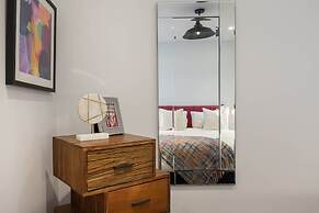 Urban Chic - Rathbone
