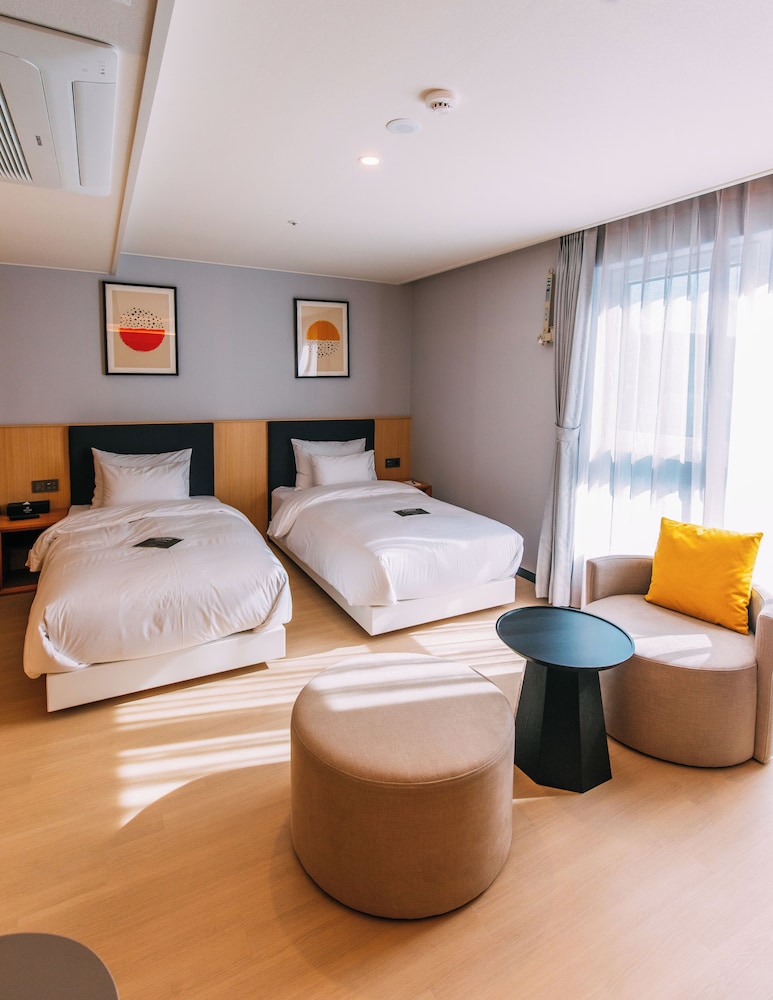 Hound Hotel Busan Station