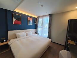 Hound Hotel Busan Station