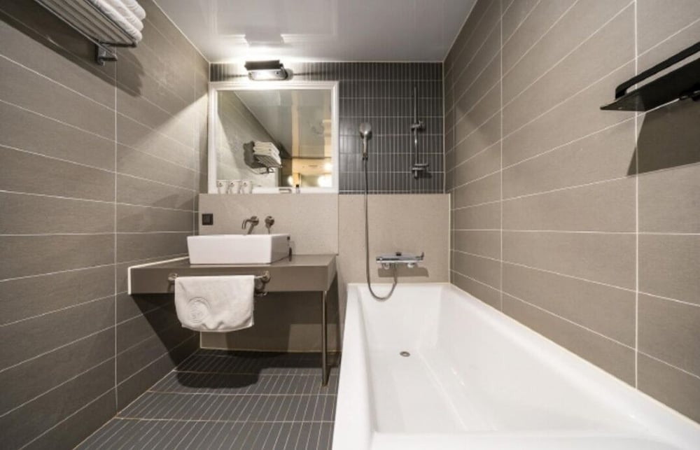 Hound Hotel Busan Station