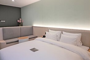 Hound Hotel Busan Station