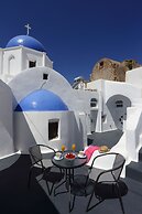 Church & Cave - Santorini Private Residences