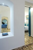 Church & Cave - Santorini Private Residences