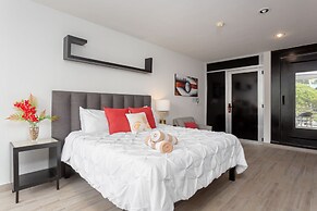 VANESSA 42 Suites - 5Th. Ave