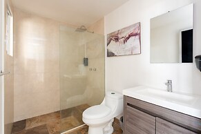 VANESSA 42 Suites - 5Th. Ave