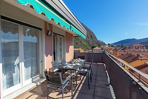 Appartamento Il Golfo Lake View