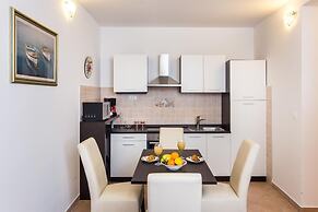Nila's Place