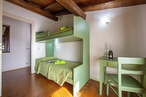 Liano Iris - Terrace & parking place