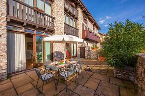 Liano Iris - Terrace & parking place