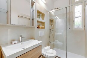 Valentina Home