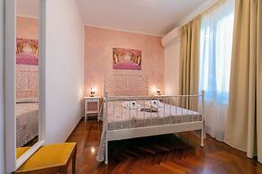 Maison Fleurie Apartments