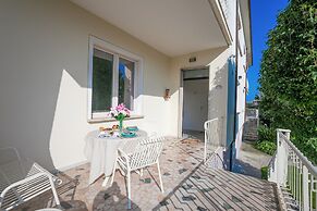 Maison Fleurie Apartments