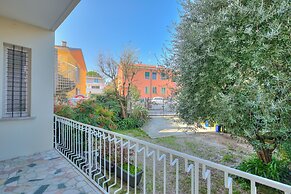 Maison Fleurie Apartments