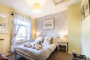 Seaside Snug