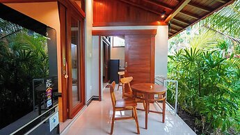 Green Coconut Cottage