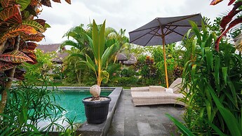 Green Coconut Cottage