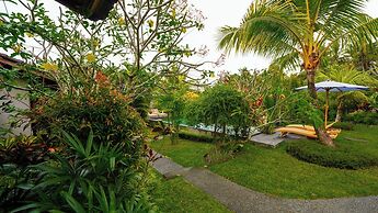 Green Coconut Cottage