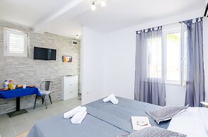 Miracle Apartments