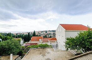 Miracle Apartments