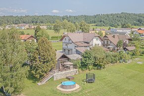 Family Friendly Krasevec Lodge