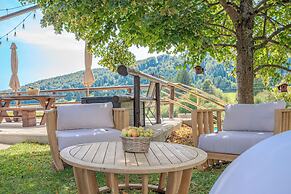Family Friendly Krasevec Lodge