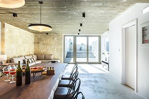 Villa Aori