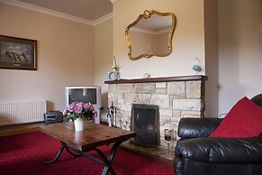 Inviting 4-bed House in Strokestown