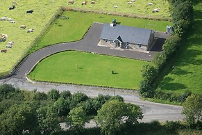 Inviting 4-bed House in Strokestown