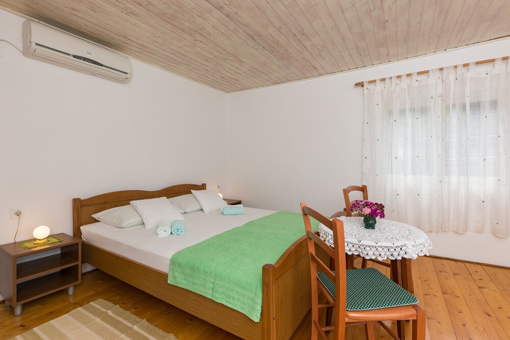Apartments Miskovic