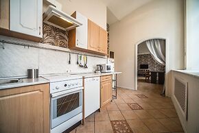 Apartment on Hermitage 2